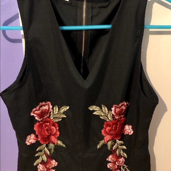 Black Alythea rose romper - Picture 5 of 7